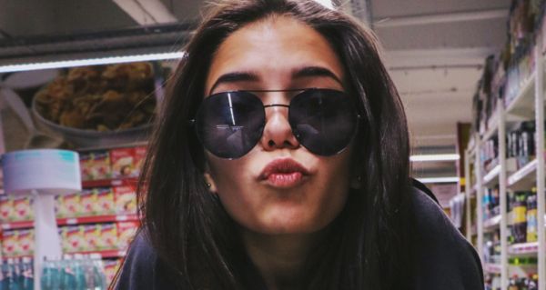 US Shoppers Should Think Twice Before Buying From These 2 Stores